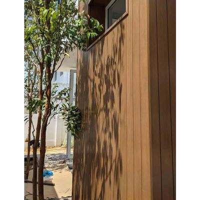 Ein guter Preis. Holz-Kunststoff-WPC-Dekorationswandplatten Innenraum Verbundmaterial Online